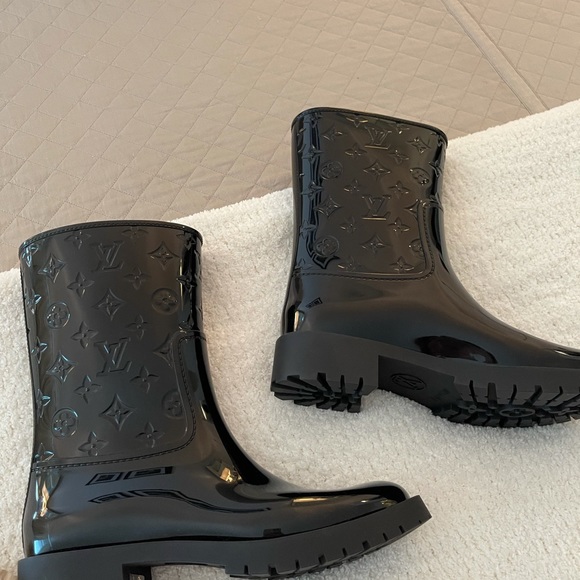 Brand New Louis Vuitton Rain Boots - Picture 4 of 8